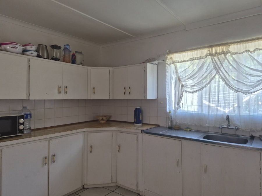 6 Bedroom Property for Sale in Aliwal North Eastern Cape